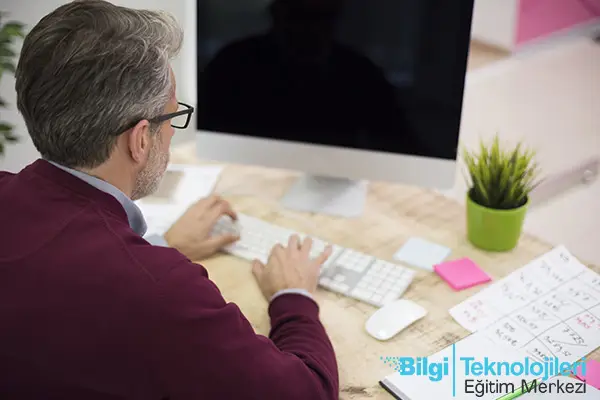 Bilgisayar İşletmenliği Kaç Günde Öğrenilir